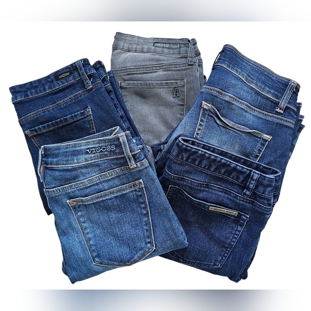 Women's Jeans 5 Piece Bundle Set, Sizes 26 and 27. Retails Over $475